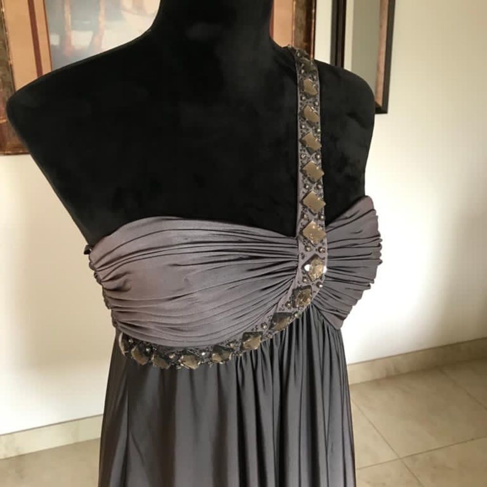Beautiful cocktail 🍸 dress size 4 in ombre - Picture 2 of 11